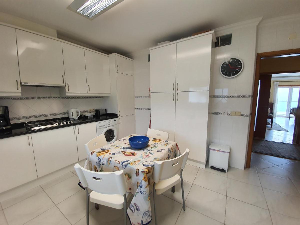 Nazare Apartamento Em Frente Ao Mar Exteriör bild