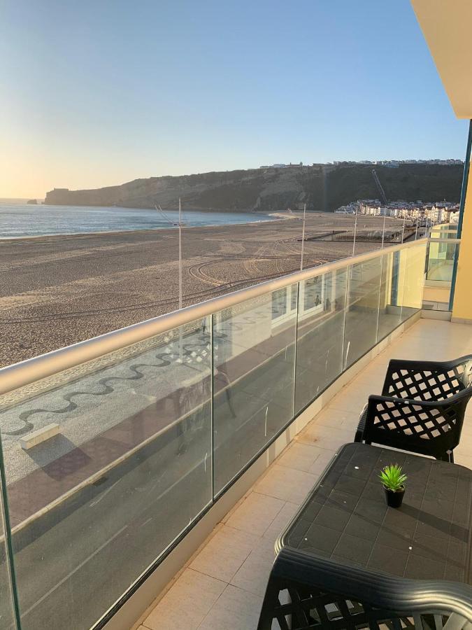 Nazare Apartamento Em Frente Ao Mar Exteriör bild