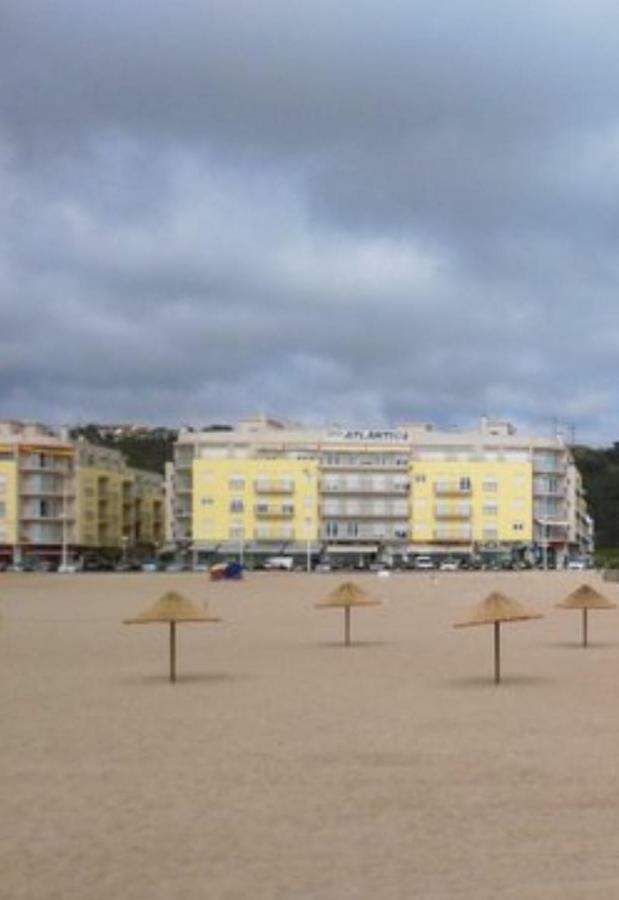 Nazare Apartamento Em Frente Ao Mar Exteriör bild